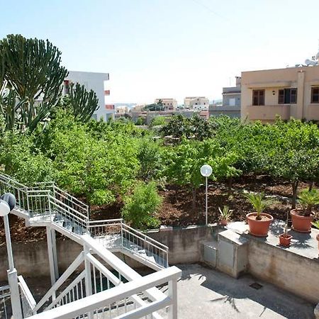 Il Giardino Degli Agrumi กุสโตนาชี ภายนอก รูปภาพ